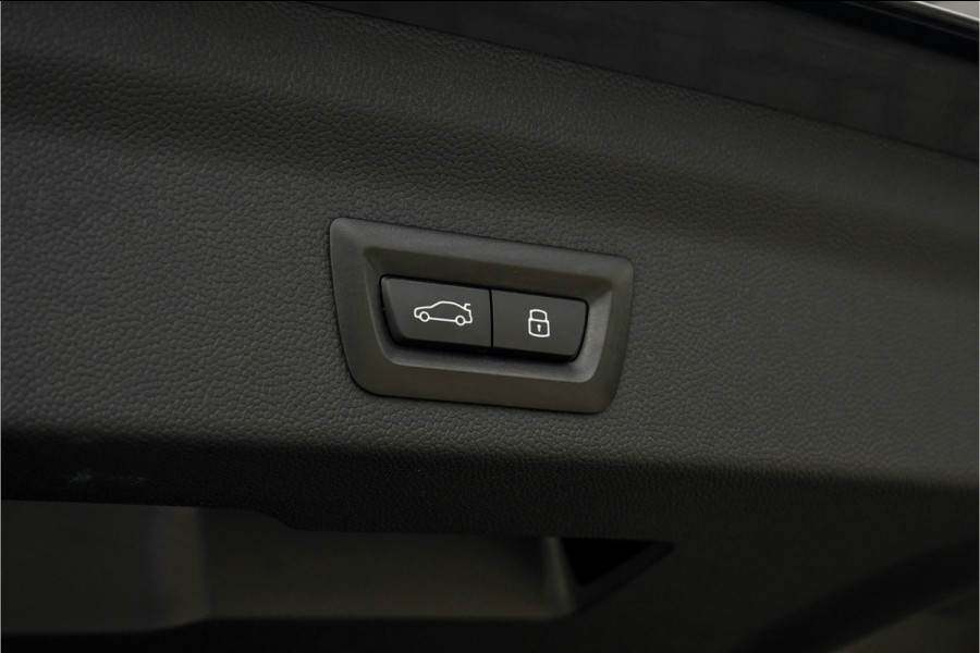 MINI Countryman Cooper S E ALL4 Classic Pano ACC H/K Yours Leder Memory Seats