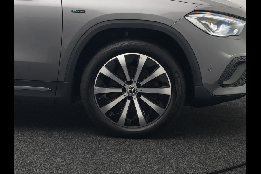 Mercedes-Benz GLA 250 e Style Plug In Hybrid 218pk Dealer O.H PHEV | Trekhaak Afn. | Widescreen Navi | Sportstoelen Memory | Apple Carplay | BLIS | Camera | 19"L.M |