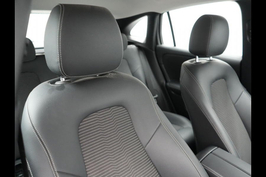 Mercedes-Benz GLA 250 e Style Plug In Hybrid 218pk Dealer O.H PHEV | Trekhaak Afn. | Widescreen Navi | Sportstoelen Memory | Apple Carplay | BLIS | Camera | 19"L.M |