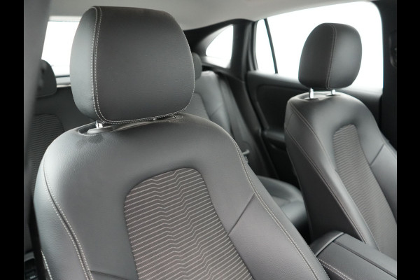 Mercedes-Benz GLA 250 e Style Plug In Hybrid 218pk Dealer O.H PHEV | Trekhaak Afn. | Widescreen Navi | Sportstoelen Memory | Apple Carplay | BLIS | Camera | 19"L.M |