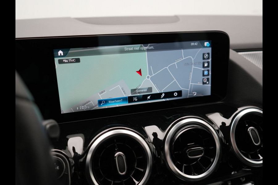 Mercedes-Benz GLA 250 e Style Plug In Hybrid 218pk Dealer O.H PHEV | Trekhaak Afn. | Widescreen Navi | Sportstoelen Memory | Apple Carplay | BLIS | Camera | 19"L.M |