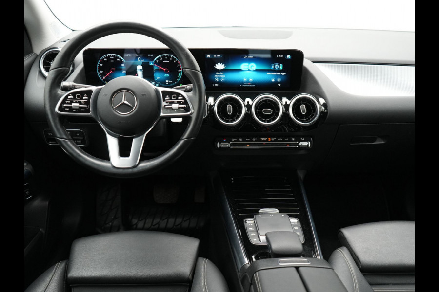 Mercedes-Benz GLA 250 e Style Plug In Hybrid 218pk Dealer O.H PHEV | Trekhaak Afn. | Widescreen Navi | Sportstoelen Memory | Apple Carplay | BLIS | Camera | 19"L.M |