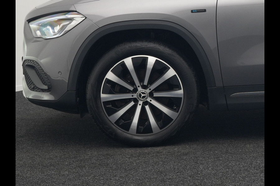 Mercedes-Benz GLA 250 e Style Plug In Hybrid 218pk Dealer O.H PHEV | Trekhaak Afn. | Widescreen Navi | Sportstoelen Memory | Apple Carplay | BLIS | Camera | 19"L.M |