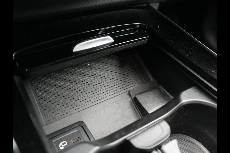 Mercedes-Benz GLA 250 e Style Plug In Hybrid 218pk Dealer O.H PHEV | Trekhaak Afn. | Widescreen Navi | Sportstoelen Memory | Apple Carplay | BLIS | Camera | 19"L.M |