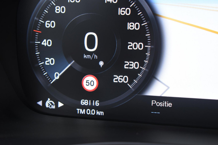 Volvo XC40 T2 129PK Automaat R-Design / Navigatie / Parkeersensoren / Adaptieve Cruise control / R-Design leder-Nubuck bekl. / Dodehoeksensor / Extra getint glas / All season banden