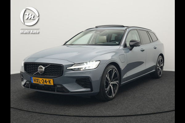Volvo V60 T8 AWD Plus Dark Plug In Hybrid Thunder Grey 390pk Dealer O.H. Long Range PHEV | Panodak | Lederen Sportstoelen Memory | Pilot Assist | Google Assistant | Adaptive Cruise | Harman Kardon | Camera | Apple Carplay | Stoel & Stuurverwarming |