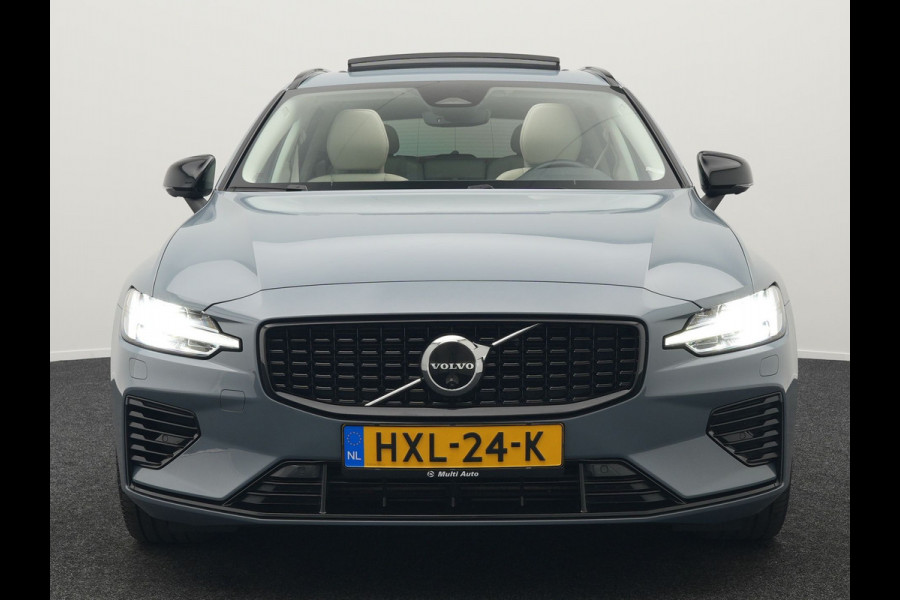 Volvo V60 T8 AWD Plus Dark Plug In Hybrid Thunder Grey 390pk Dealer O.H. Long Range PHEV | Panodak | Lederen Sportstoelen Memory | Pilot Assist | Google Assistant | Adaptive Cruise | Harman Kardon | Camera | Apple Carplay | Stoel & Stuurverwarming |