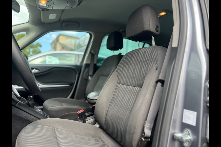 Opel Zafira Tourer 1.4 Innovation 7p. I Parkeer camera I Stoelverwarming