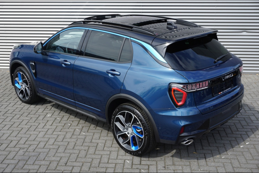 Lynk & Co 01 MY22 262 PK | 360° CAMERA | 1.800 KG TREKGEWICHT