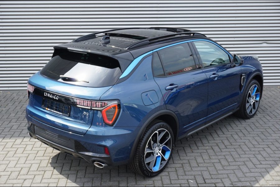Lynk & Co 01 MY22 262 PK | 360° CAMERA | 1.800 KG TREKGEWICHT