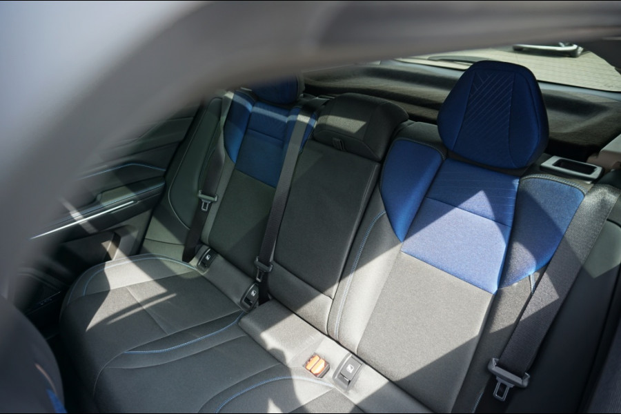 Lynk & Co 01 MY22 262 PK | 360° CAMERA | 1.800 KG TREKGEWICHT
