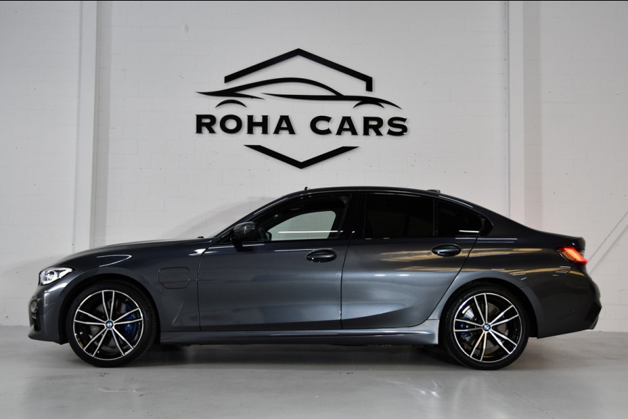 BMW 3-serie 330e High Executive, Schuifkanteldak, M-pakket, Head up, Apple carplay