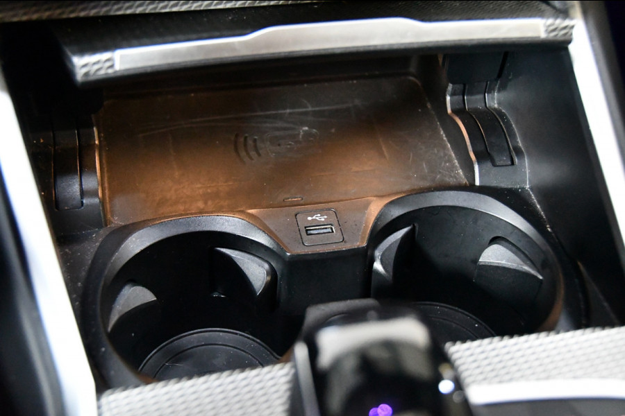 BMW 3-serie 330e High Executive, Schuifkanteldak, M-pakket, Head up, Apple carplay