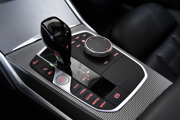 BMW 3-serie 330e High Executive, Schuifkanteldak, M-pakket, Head up, Apple carplay