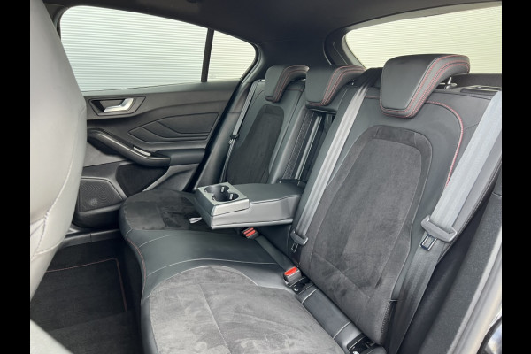Ford Focus 2.3 EcoBoost ST-X AUTOMAAT! DRIVERPACK! WINTERPACK! B&O!