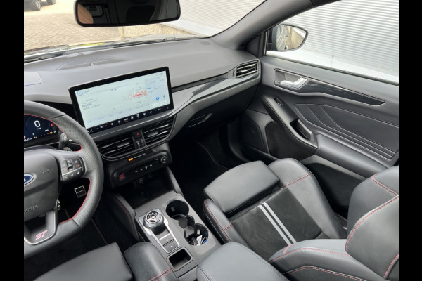 Ford Focus 2.3 EcoBoost ST-X AUTOMAAT! DRIVERPACK! WINTERPACK! B&O!