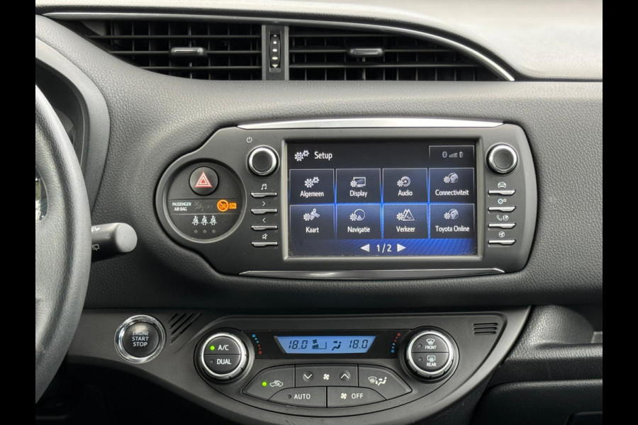Toyota Yaris 1.5 VVT-i Executive, 112 pk, trekhaak, 5 deurs, navigatie, climaat control, cruisecontrol