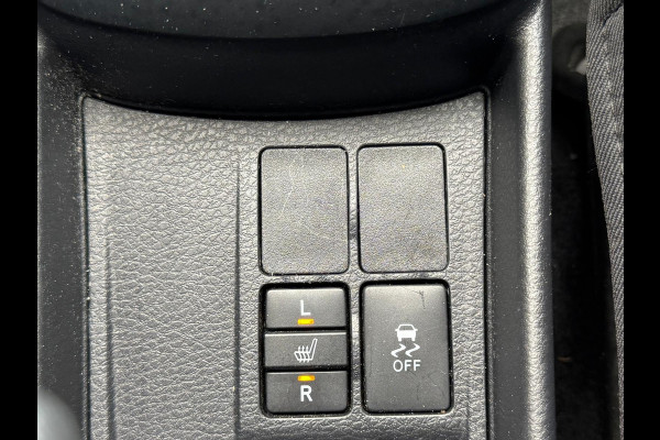 Toyota Yaris 1.5 VVT-i Executive, 112 pk, trekhaak, 5 deurs, navigatie, climaat control, cruisecontrol