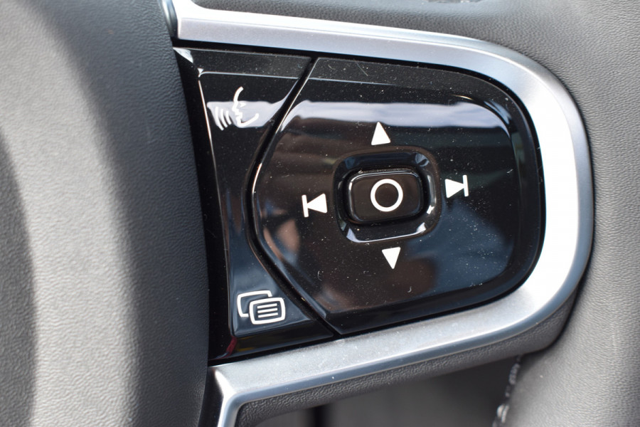 Volvo XC60 T6 350PK Plug-in hybrid AWD Plus Black Edition | 4000.- voorraadkorting| Panodak | H&K | 360 Camera | 21"LMV | ACC