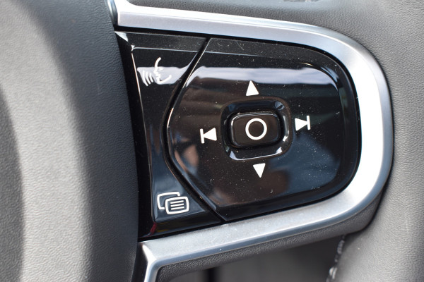 Volvo XC60 T6 350PK Plug-in hybrid AWD Plus Black Edition | 4000.- voorraadkorting| Panodak | H&K | 360 Camera | 21"LMV | ACC