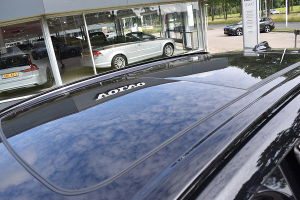 Volvo XC60 T6 350PK Plug-in hybrid AWD Plus Black Edition | 4000.- voorraadkorting| Panodak | H&K | 360 Camera | 21"LMV | ACC