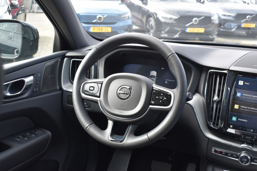Volvo XC60 T6 350PK Plug-in hybrid AWD Plus Black Edition | 4000.- voorraadkorting| Panodak | H&K | 360 Camera | 21"LMV | ACC