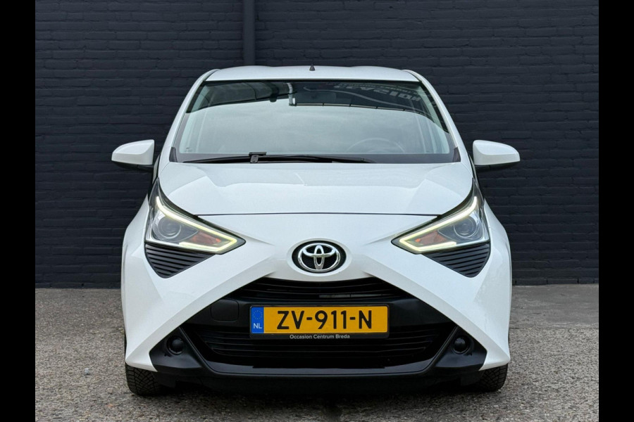 Toyota Aygo 1.0 VVT-i x-play limited| NAVI | PDC | AIRCO | CAMERA | CARPLAY | NWE APK