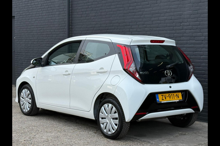 Toyota Aygo 1.0 VVT-i x-play limited| NAVI | PDC | AIRCO | CAMERA | CARPLAY | NWE APK