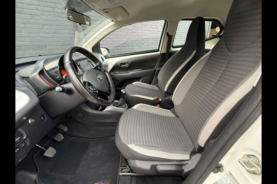 Toyota Aygo 1.0 VVT-i x-play limited| NAVI | PDC | AIRCO | CAMERA | CARPLAY | NWE APK