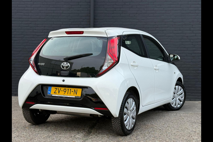 Toyota Aygo 1.0 VVT-i x-play limited| NAVI | PDC | AIRCO | CAMERA | CARPLAY | NWE APK