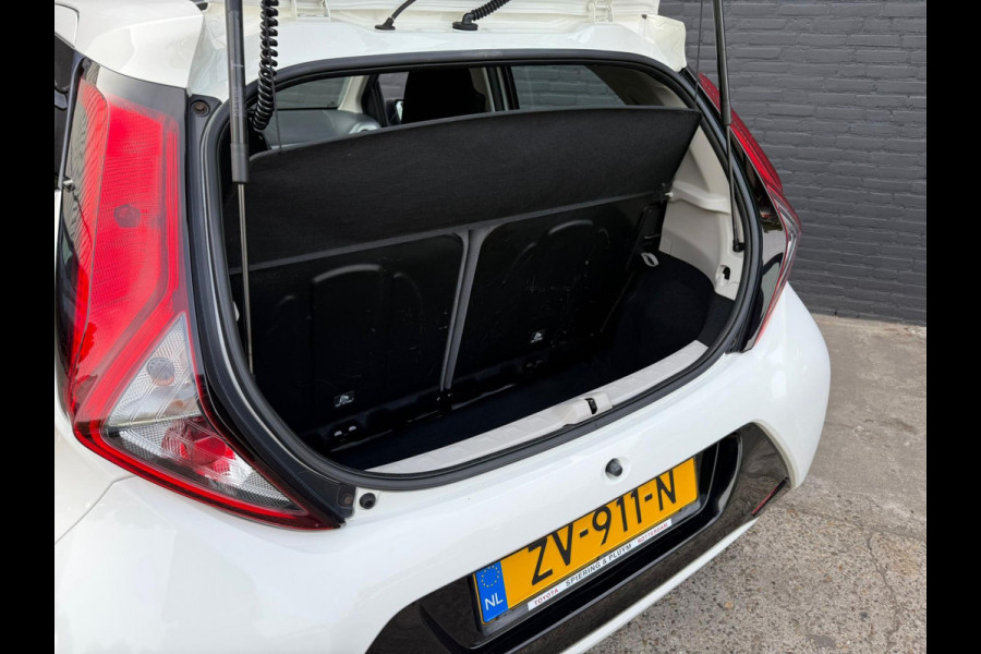 Toyota Aygo 1.0 VVT-i x-play limited| NAVI | PDC | AIRCO | CAMERA | CARPLAY | NWE APK