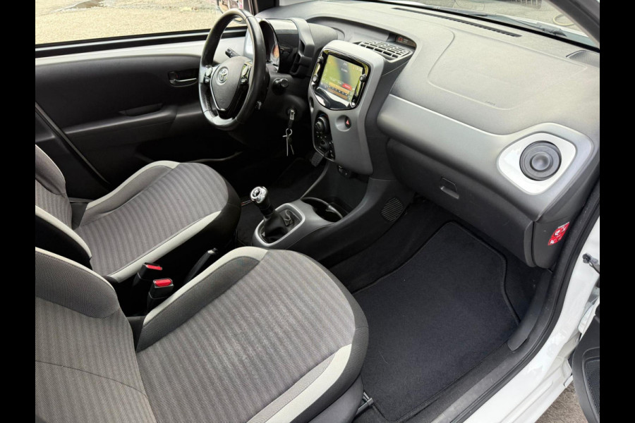 Toyota Aygo 1.0 VVT-i x-play limited| NAVI | PDC | AIRCO | CAMERA | CARPLAY | NWE APK