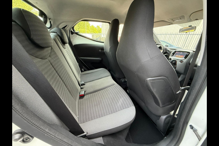 Toyota Aygo 1.0 VVT-i x-play limited| NAVI | PDC | AIRCO | CAMERA | CARPLAY | NWE APK