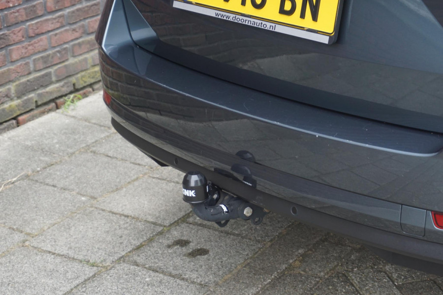 Škoda Octavia Combi 1.5 TSI 150PK/Trekhaak/17Inch/Leer-stof/ Business Edition.