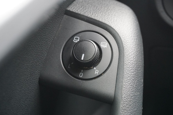 Škoda Octavia Combi 1.5 TSI 150PK/Trekhaak/17Inch/Leer-stof/ Business Edition.