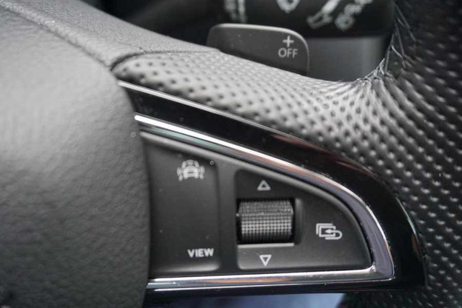 Škoda Octavia Combi 1.5 TSI 150PK/Trekhaak/17Inch/Leer-stof/ Business Edition.