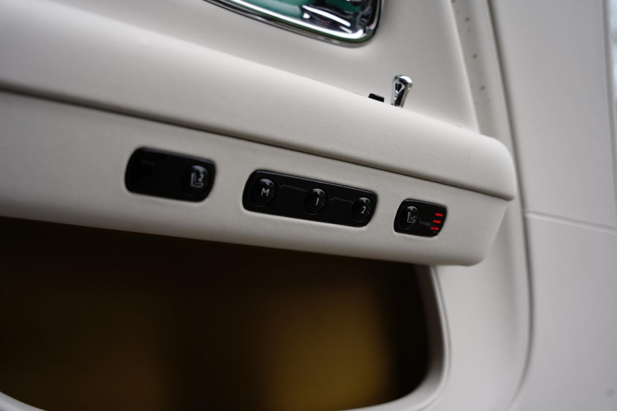 Rolls-Royce Spectre AWD