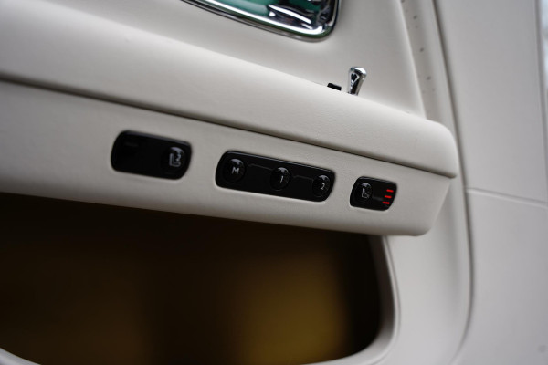 Rolls-Royce Spectre AWD