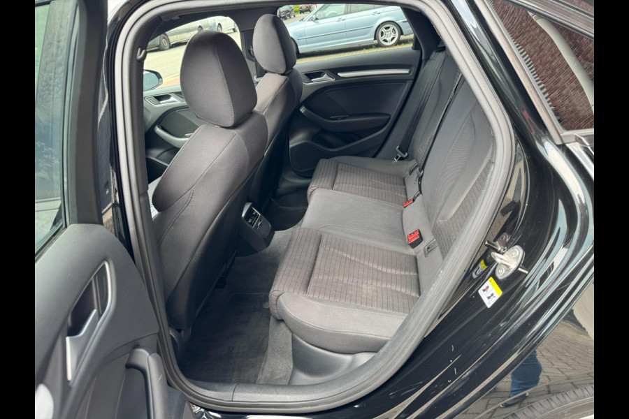 Audi A3 Limousine 1.4 TFSI ACC Pano Virtual Carplay Camera