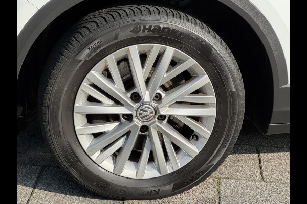 Volkswagen T-Roc 1.0 TSI Style - Airco I LED I PDC I Comfort pakket I Sport velgen I Dealer onderhouden