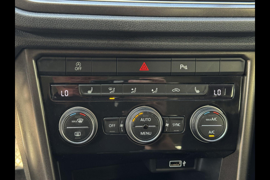 Volkswagen T-Roc 1.0 TSI Style - Airco I LED I PDC I Comfort pakket I Sport velgen I Dealer onderhouden