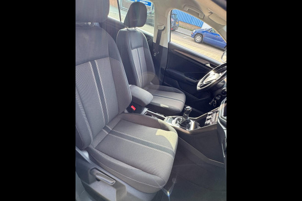 Volkswagen T-Roc 1.0 TSI Style - Airco I LED I PDC I Comfort pakket I Sport velgen I Dealer onderhouden