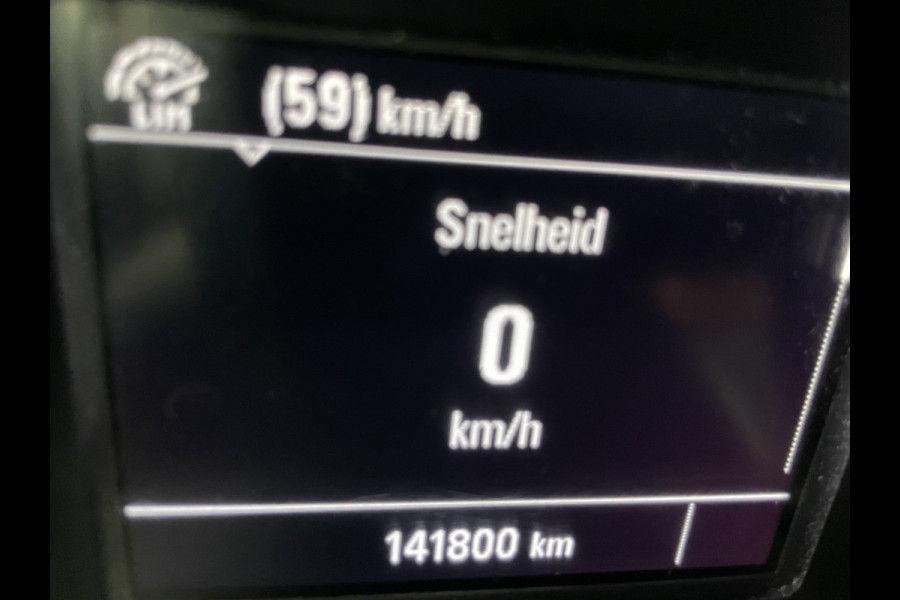 Opel Astra Sports Tourer 1.0 Turbo Online Edition Airco - Cruise control - Parkeersensoren achter - Licht metalen velgen 18 inch - Navigatie - Lederen stuurwiel