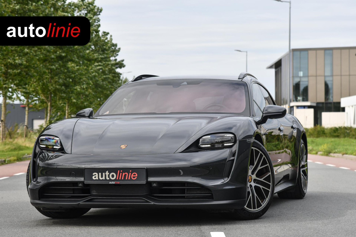 Porsche Taycan Sport Turismo 79 kWh. Perf Accu, Luchtv, Sport Chrono, Pano, Memory, Stoelkoeling, Bose, Lift, Sfeer, CarPlay!