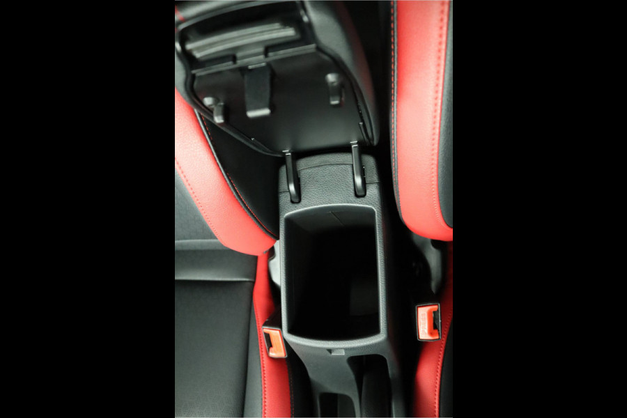 Kia Picanto 1.0 DPi GT-Line Apple Carplay/Android Auto - Cruise Control - Climate Control - Lederen Bekleding - Navigatie - Fabrieksgarantie tot 05-2031