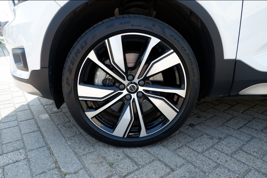 Volvo XC40 Recharge P8 AWD R-Des /Full Options/408PK/ INCL. BOVAG