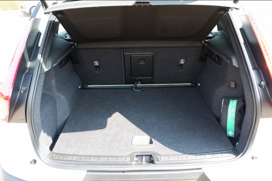 Volvo XC40 Recharge P8 AWD R-Des /Full Options/408PK/ INCL. BOVAG