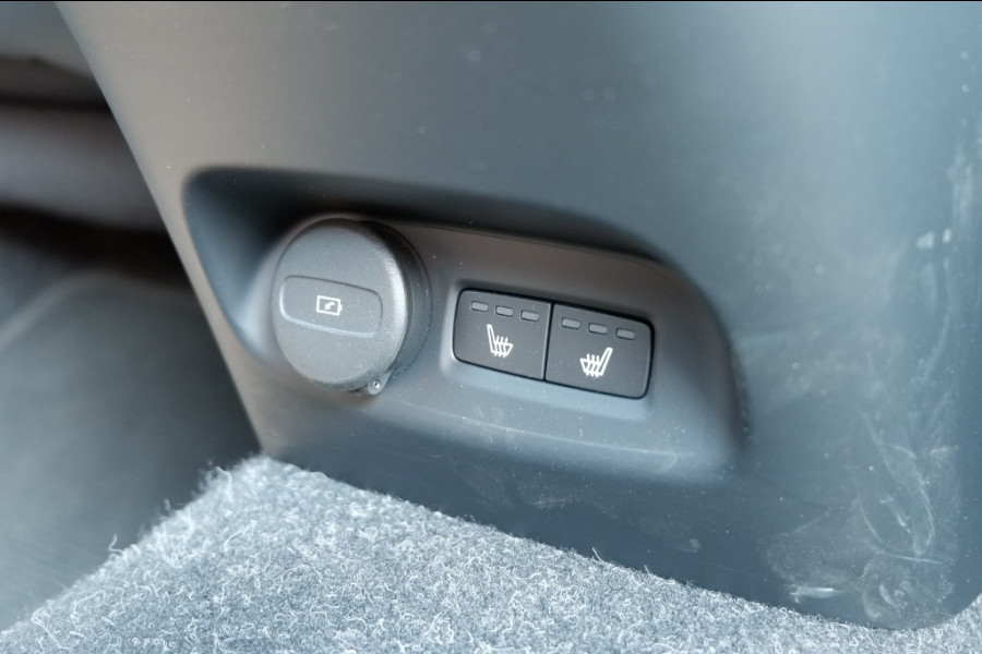 Volvo XC40 Recharge P8 AWD R-Des /Full Options/408PK/ INCL. BOVAG