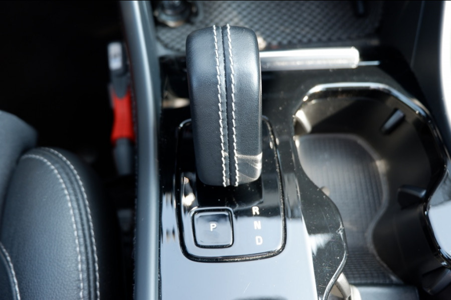Volvo XC40 Recharge P8 AWD R-Des /Full Options/408PK/ INCL. BOVAG