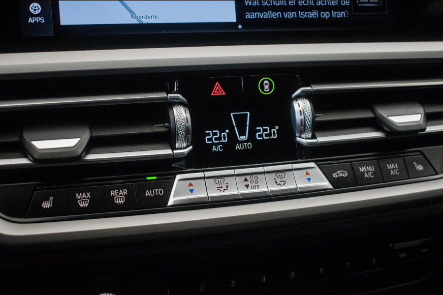 BMW 3 Serie Touring 320e Sportline ORG NL [ Laser Panoramadak Elektrische Trekhaak M Sport Velgen Stoelverwarming Leder Carplay ]